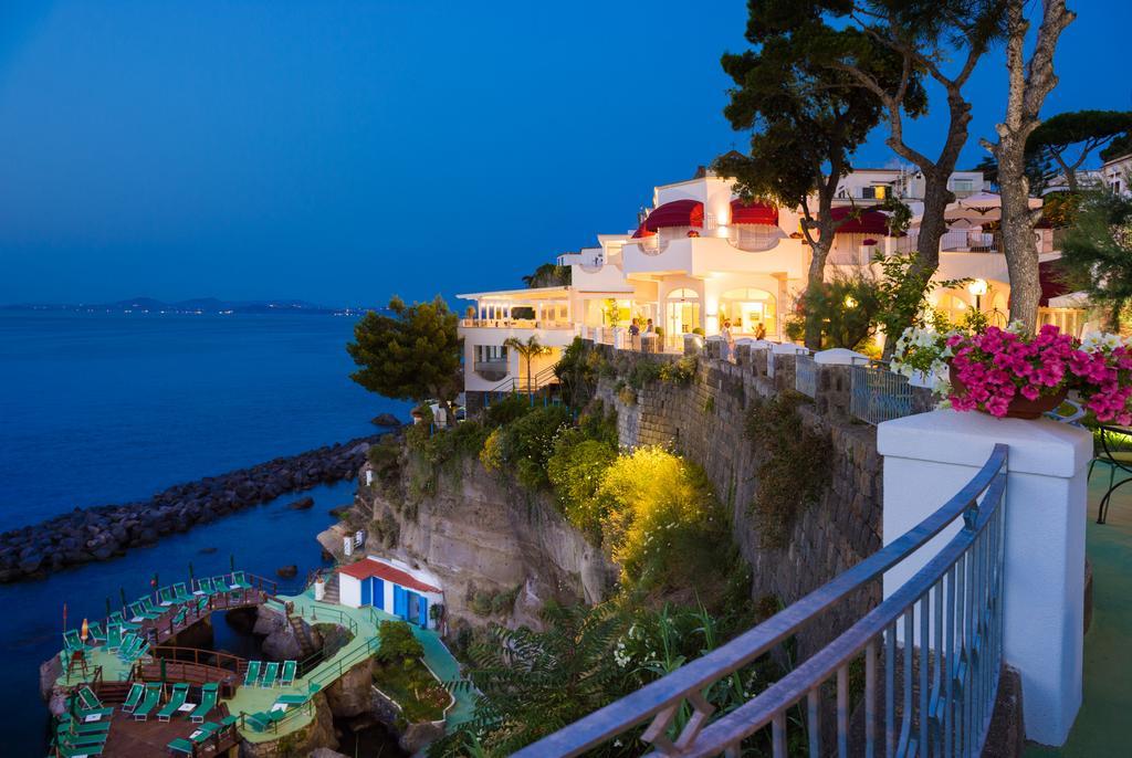 Hotel La Madonnina Casamicciola Terme Eksteriør billede